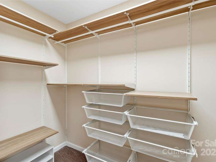 8302 Holbrook Square Court, Charlotte, NC 28216.  MLS# CAR4258996, YatesRealty ID 13802. 
