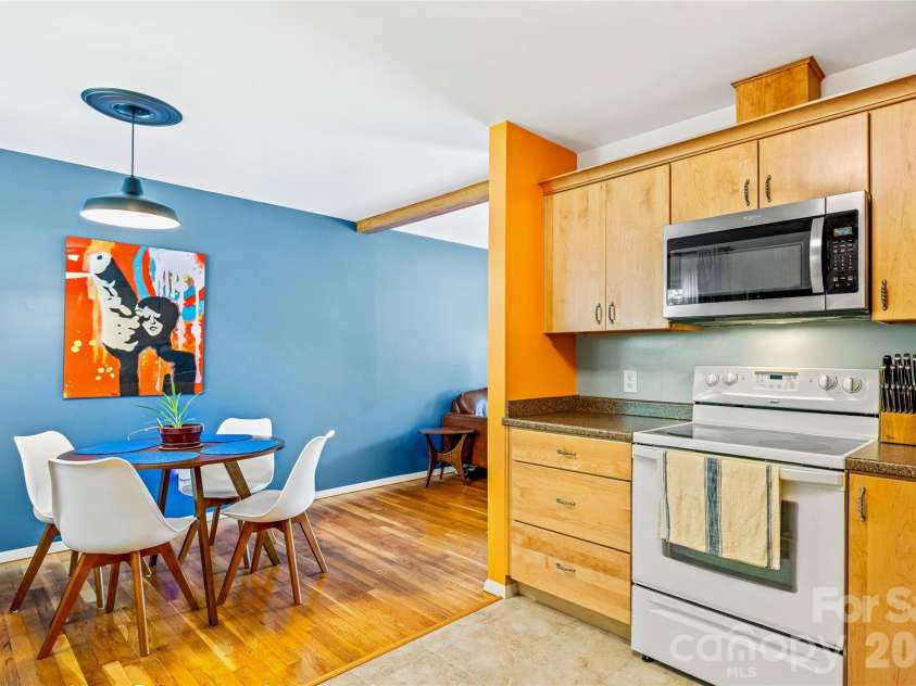 59 Greeley Street, Asheville, NC 28806.  MLS# CAR4363261, YatesRealty ID 13803. 