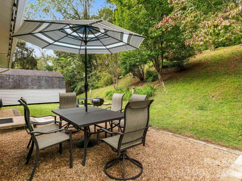 59 Greeley Street, Asheville, NC 28806.  MLS# CAR4363261, YatesRealty ID 13803. 