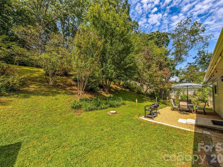 59 Greeley Street, Asheville, NC 28806.  MLS# CAR4363261, YatesRealty ID 13803. 
