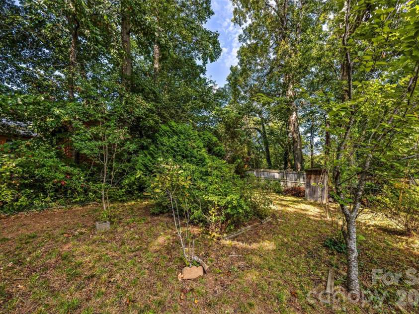 59 Greeley Street, Asheville, NC 28806.  MLS# CAR4363261, YatesRealty ID 13803. 