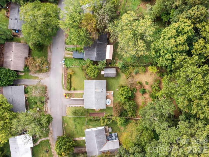 59 Greeley Street, Asheville, NC 28806.  MLS# CAR4363261, YatesRealty ID 13803. 