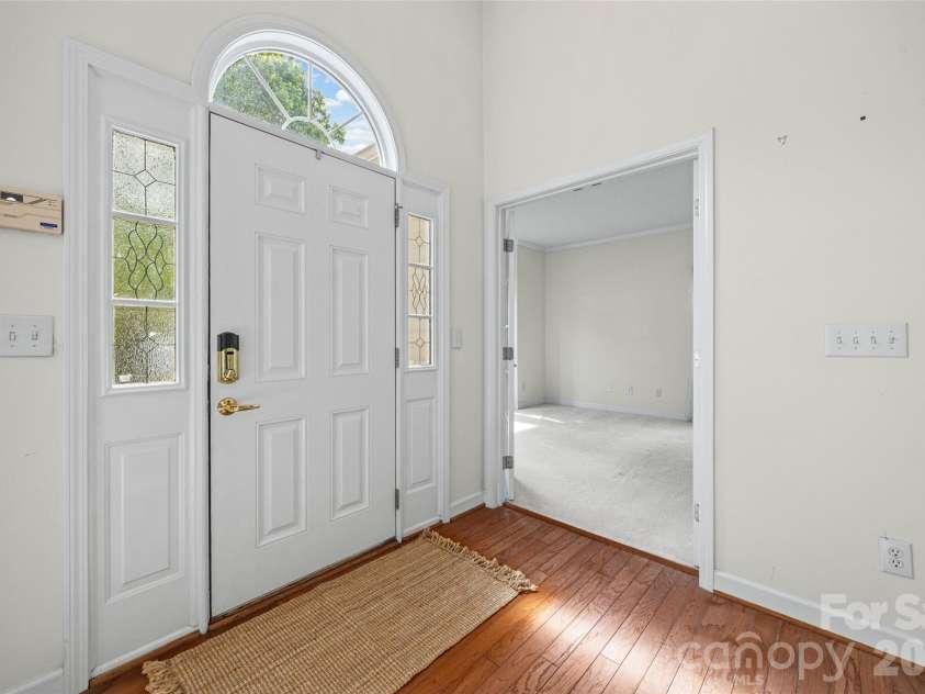127 Nims Spring Drive, Fort Mill, SC 29715.  MLS# CAR4368762, YatesRealty ID 13804. 