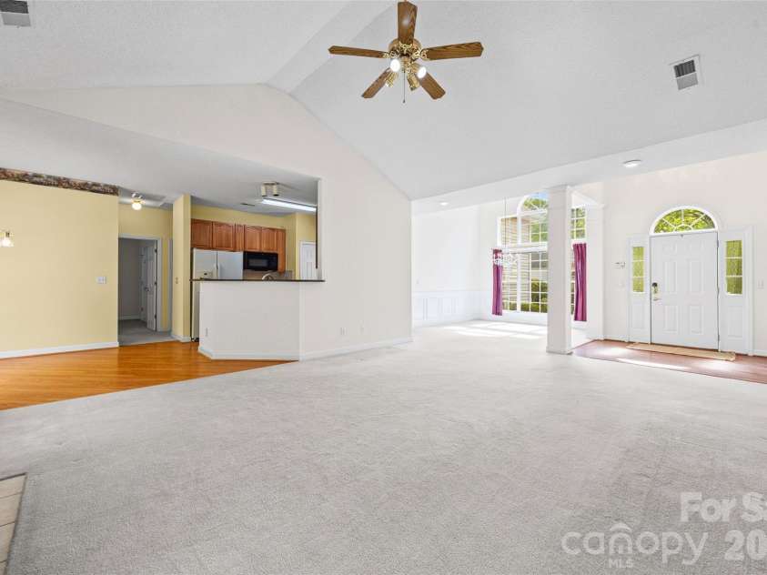 127 Nims Spring Drive, Fort Mill, SC 29715.  MLS# CAR4368762, YatesRealty ID 13804. 