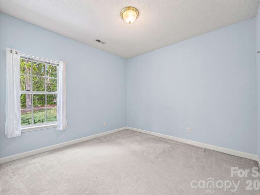 127 Nims Spring Drive, Fort Mill, SC 29715.  MLS# CAR4368762, YatesRealty ID 13804. 
