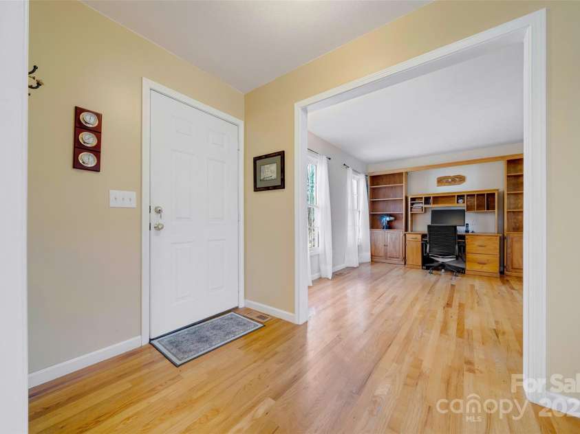 15 Doshia Lane, Fletcher, NC 28732.  MLS# CAR4240662, YatesRealty ID 13804. 