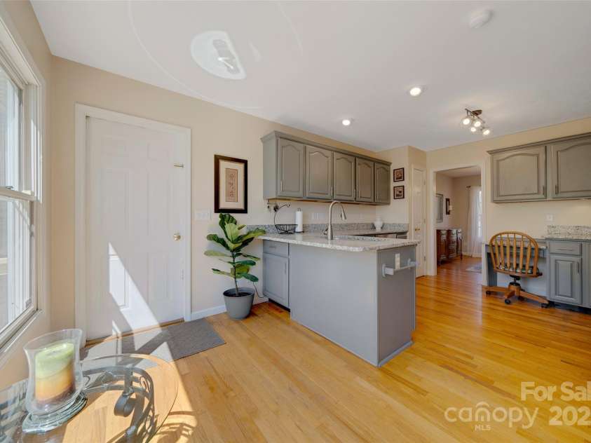 15 Doshia Lane, Fletcher, NC 28732.  MLS# CAR4240662, YatesRealty ID 13804. 