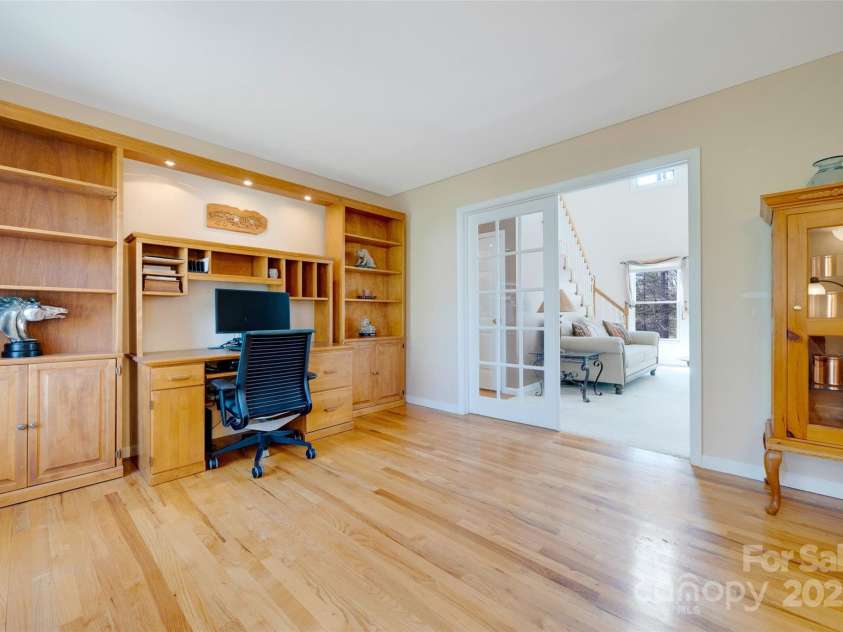 15 Doshia Lane, Fletcher, NC 28732.  MLS# CAR4240662, YatesRealty ID 13804. 