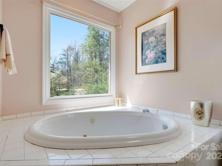 15 Doshia Lane, Fletcher, NC 28732.  MLS# CAR4240662, YatesRealty ID 13804. 