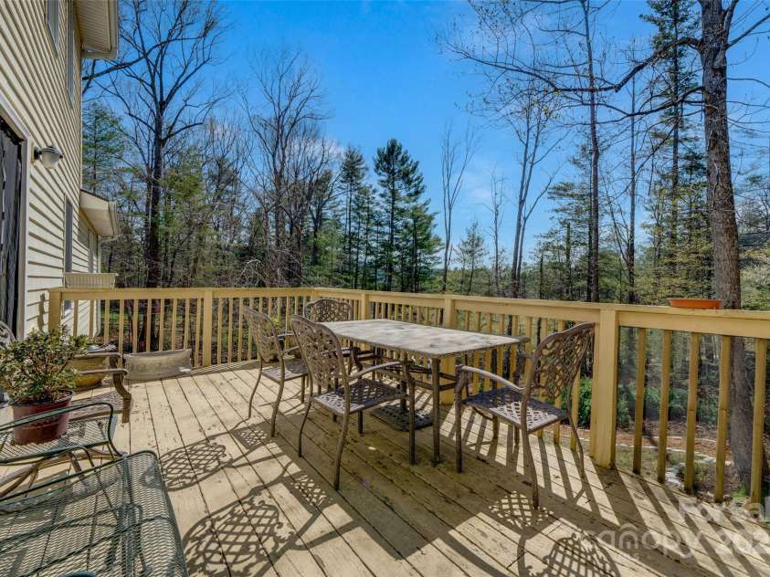 15 Doshia Lane, Fletcher, NC 28732.  MLS# CAR4240662, YatesRealty ID 13804. 