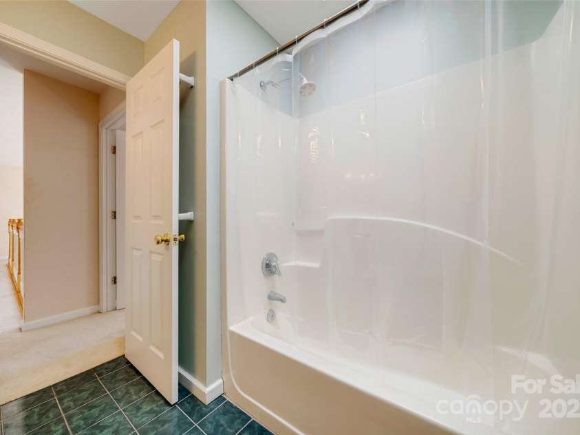 15 Doshia Lane, Fletcher, NC 28732.  MLS# CAR4240662, YatesRealty ID 13804. 