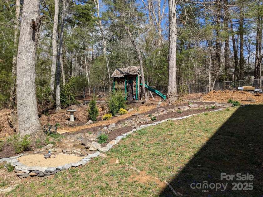 15 Doshia Lane, Fletcher, NC 28732.  MLS# CAR4240662, YatesRealty ID 13804. 