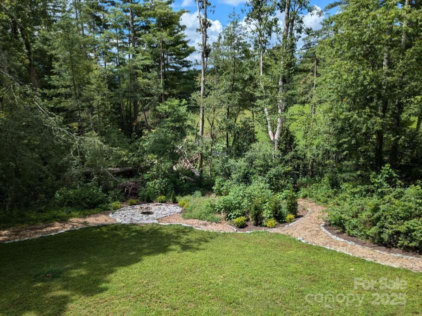 15 Doshia Lane, Fletcher, NC 28732.  MLS# CAR4240662, YatesRealty ID 13804. 