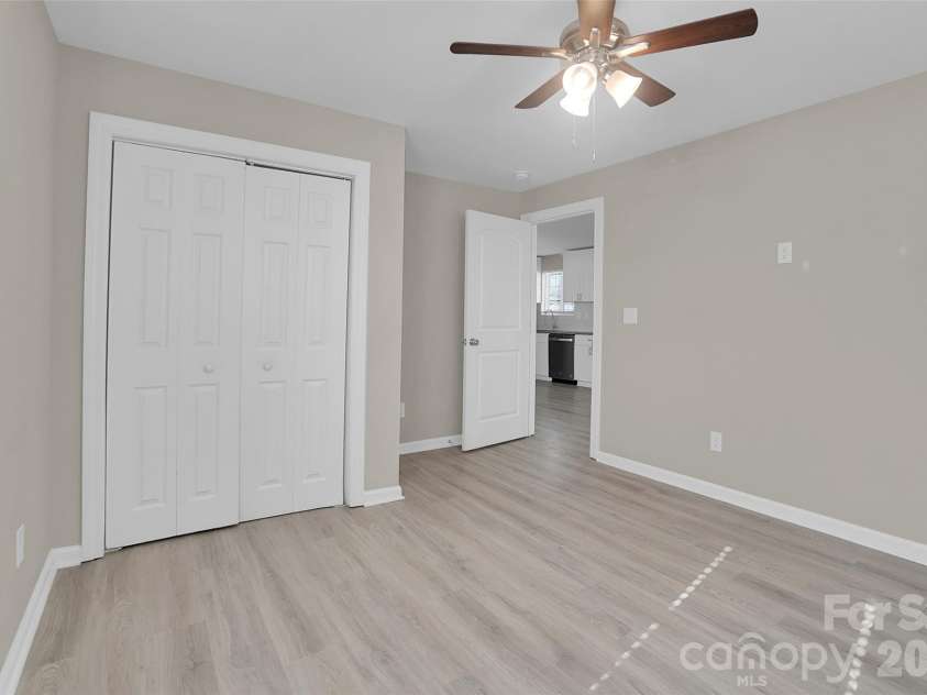 811 Mable Avenue, Kannapolis, NC 28083.  MLS# CAR4326559, YatesRealty ID 13805. 