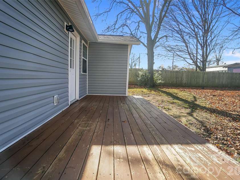 811 Mable Avenue, Kannapolis, NC 28083.  MLS# CAR4326559, YatesRealty ID 13805. 