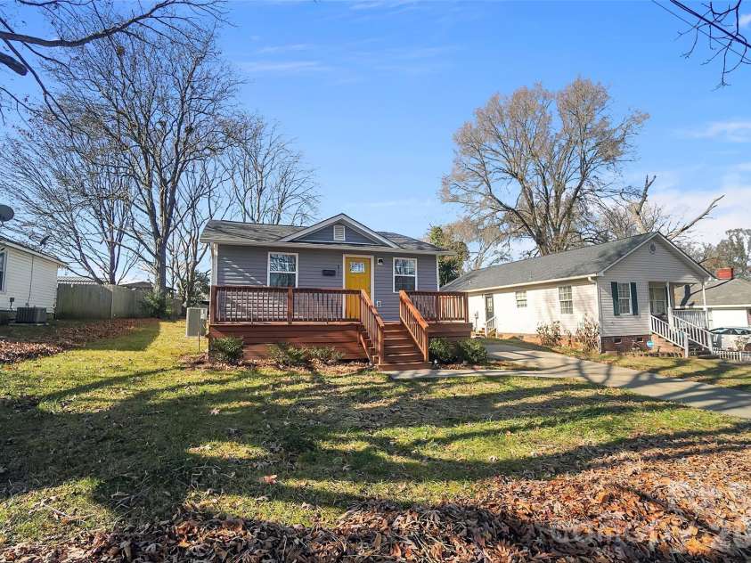 811 Mable Avenue, Kannapolis, NC 28083.  MLS# CAR4326559, YatesRealty ID 13805. 
