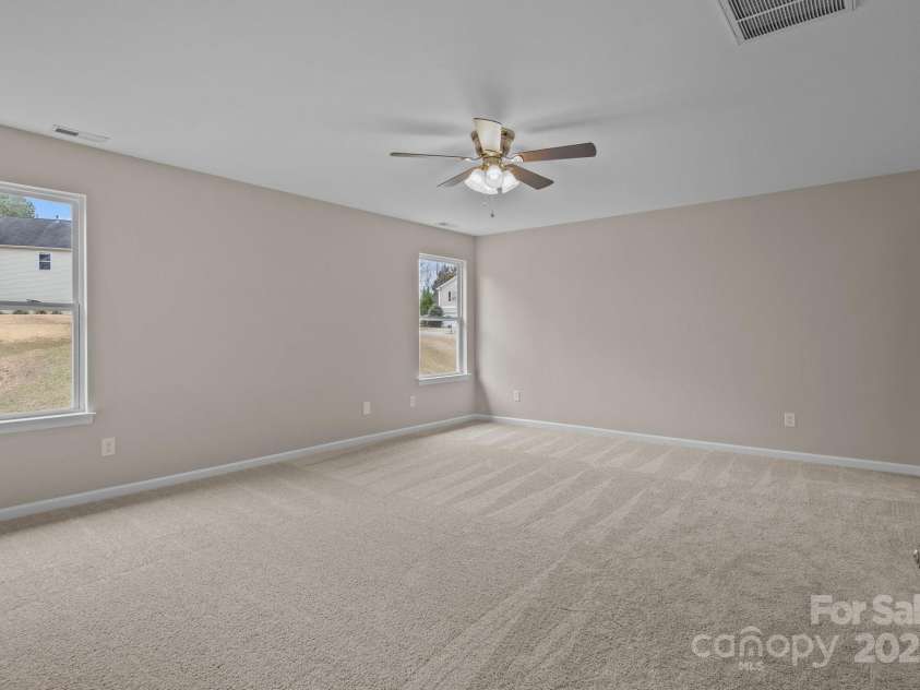 302 Flanders Drive, Mooresville, NC 28117.  MLS# CAR4230746, YatesRealty ID 13806. 