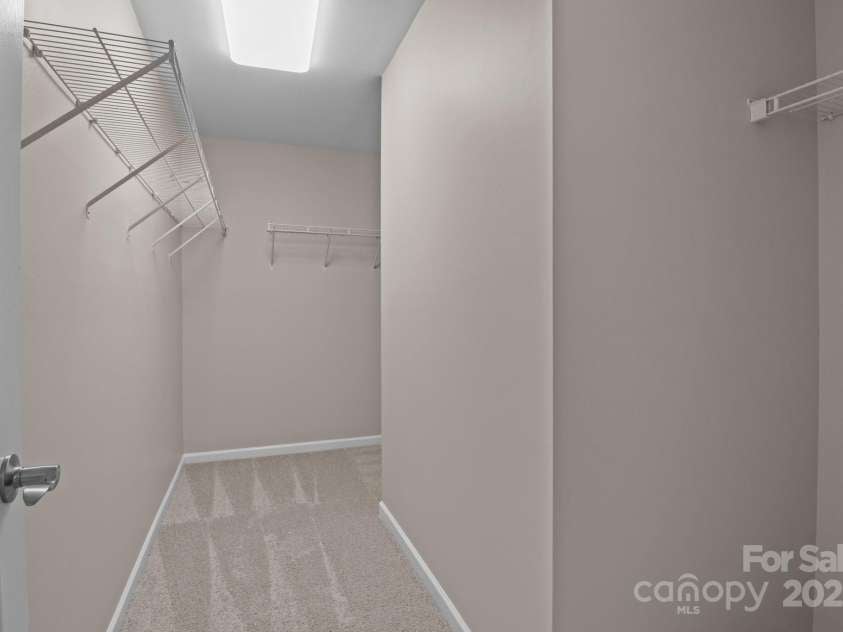 302 Flanders Drive, Mooresville, NC 28117.  MLS# CAR4230746, YatesRealty ID 13806. 