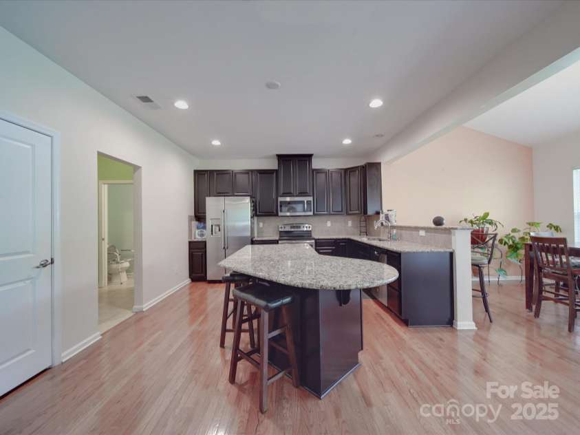 848 Wingthorn Rose Drive, Gastonia, NC 28056.  MLS# CAR4242063, YatesRealty ID 13807. 