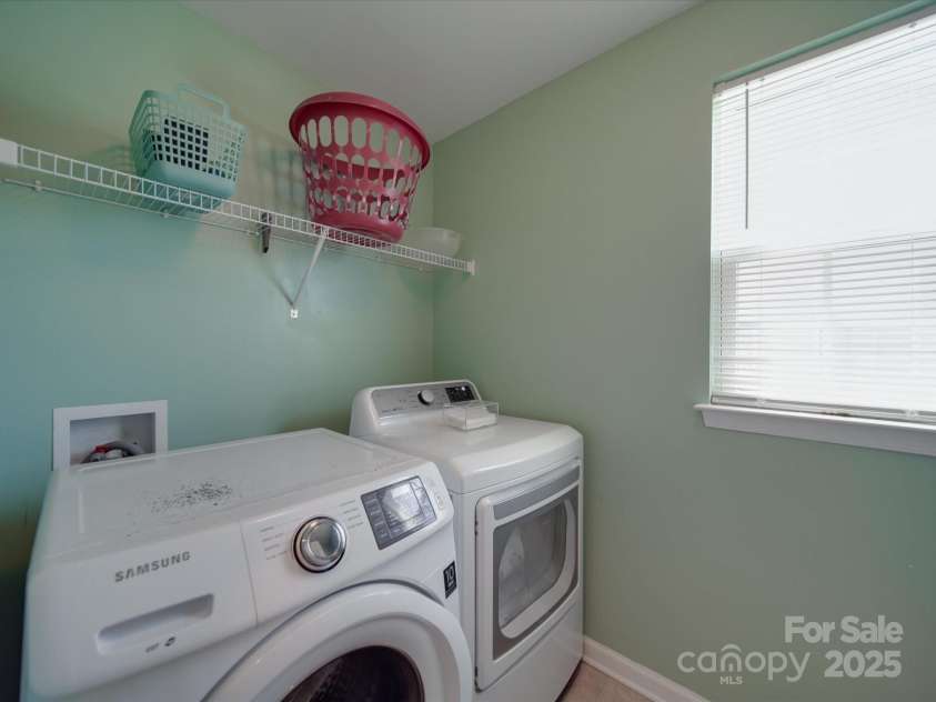 848 Wingthorn Rose Drive, Gastonia, NC 28056.  MLS# CAR4242063, YatesRealty ID 13807. 