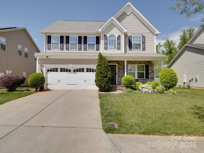 848 Wingthorn Rose Drive, Gastonia, NC 28056.  MLS# CAR4242063, YatesRealty ID 13807. 