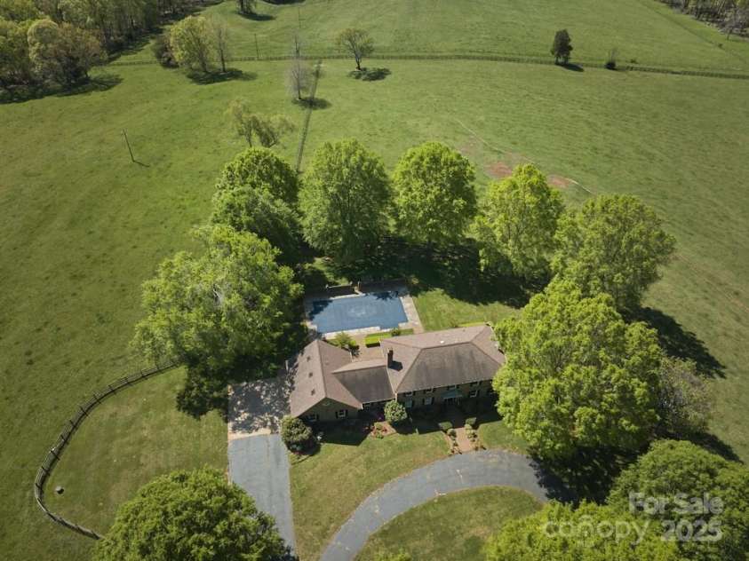 820 Phillips Road, Columbus, NC 28722.  MLS# CAR4250822, YatesRealty ID 13808. 