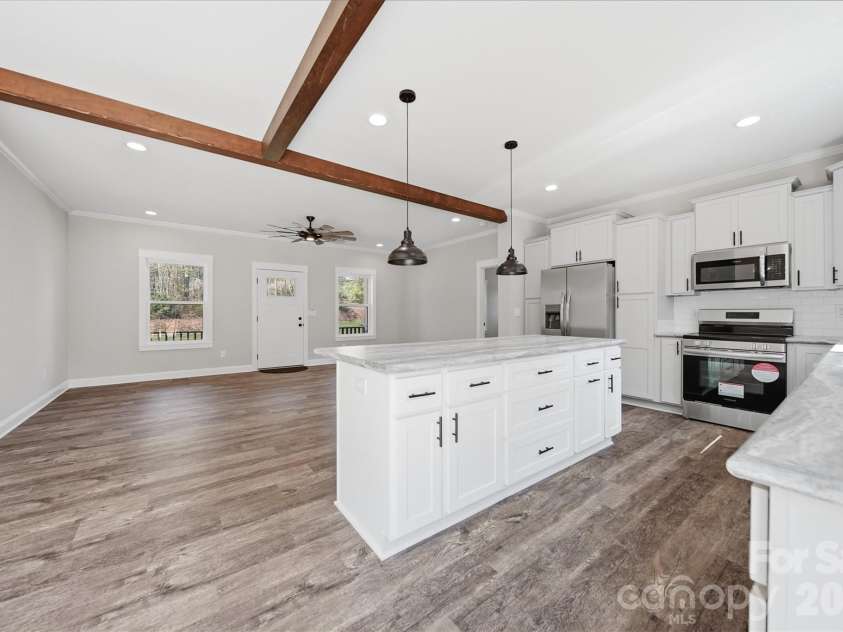 1007 Hibriten Drive, Lenoir, NC 28645.  MLS# CAR4365297, YatesRealty ID 13809. 