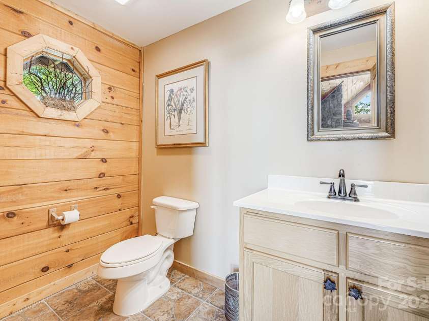 75 Donica View, Swannanoa, NC 28778.  MLS# CAR4252068, YatesRealty ID 13809. 