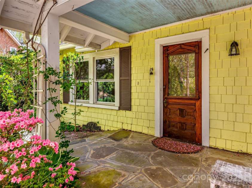 112 Charles Street, Saluda, NC 28773.  MLS# CAR4251531, YatesRealty ID 13810. 