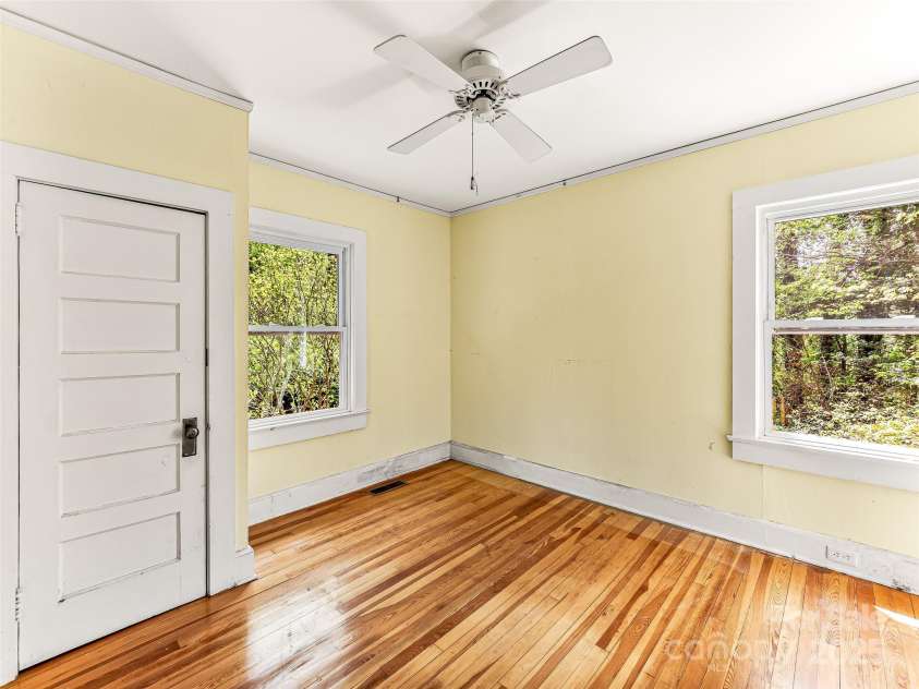 112 Charles Street, Saluda, NC 28773.  MLS# CAR4251531, YatesRealty ID 13810. 