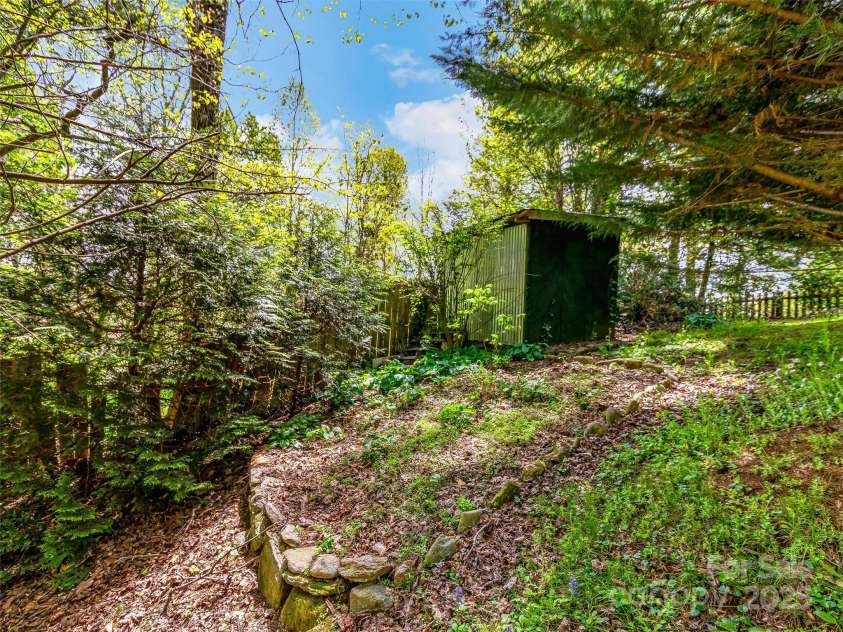 112 Charles Street, Saluda, NC 28773.  MLS# CAR4251531, YatesRealty ID 13810. 