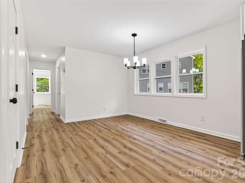 4844 Hidden Valley Road, Charlotte, NC 28213.  MLS# CAR4370893, YatesRealty ID 13810. 