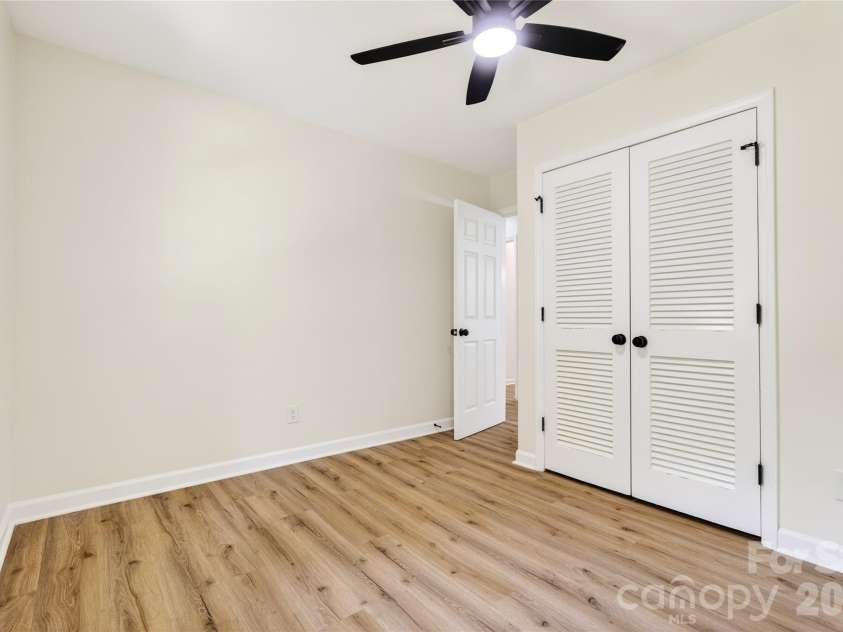 4844 Hidden Valley Road, Charlotte, NC 28213.  MLS# CAR4370893, YatesRealty ID 13810. 