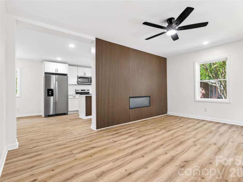 4844 Hidden Valley Road, Charlotte, NC 28213.  MLS# CAR4370893, YatesRealty ID 13810. Electric fireplace