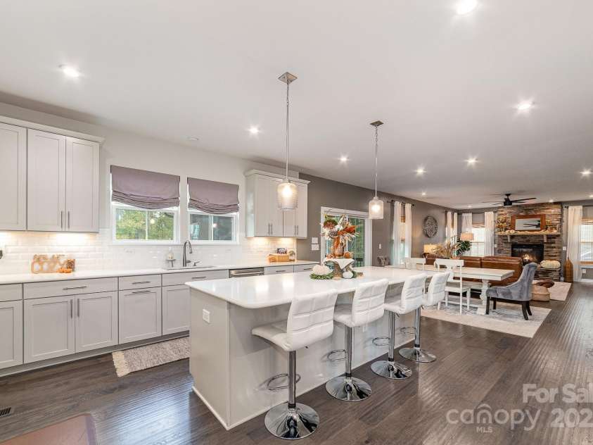 4660 Ardmore Lane, Harrisburg, NC 28075.  MLS# CAR4232846, YatesRealty ID 13811. Large kitchen island