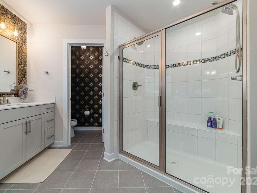 4660 Ardmore Lane, Harrisburg, NC 28075.  MLS# CAR4232846, YatesRealty ID 13811. Primary bath