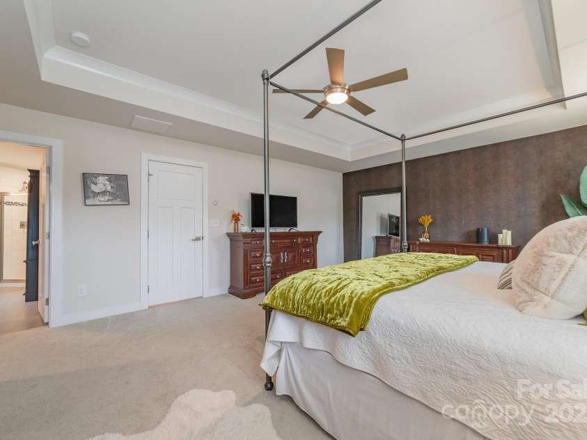 4660 Ardmore Lane, Harrisburg, NC 28075.  MLS# CAR4232846, YatesRealty ID 13811. Primary suite