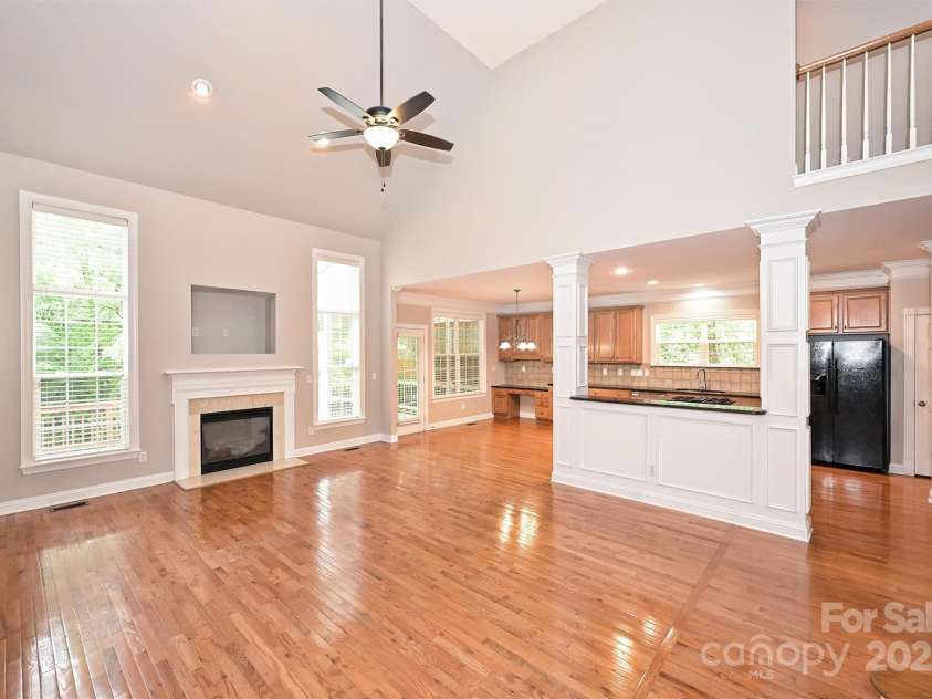 427 Pinnacle Lane, Huntersville, NC 28078.  MLS# CAR4252697, YatesRealty ID 13812. 