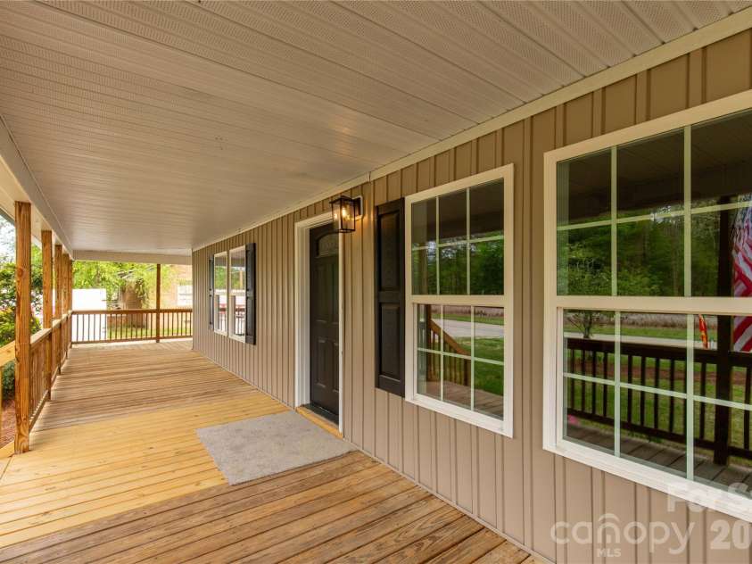 2425 Kershaw Camden Highway, Lancaster, SC 29720.  MLS# CAR4330831, YatesRealty ID 13813. 
