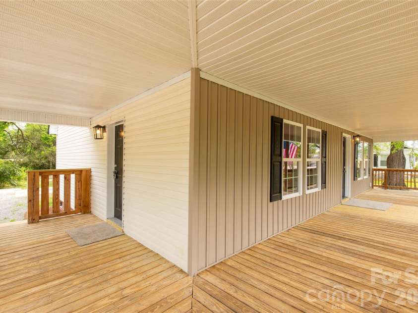 2425 Kershaw Camden Highway, Lancaster, SC 29720.  MLS# CAR4330831, YatesRealty ID 13813. 