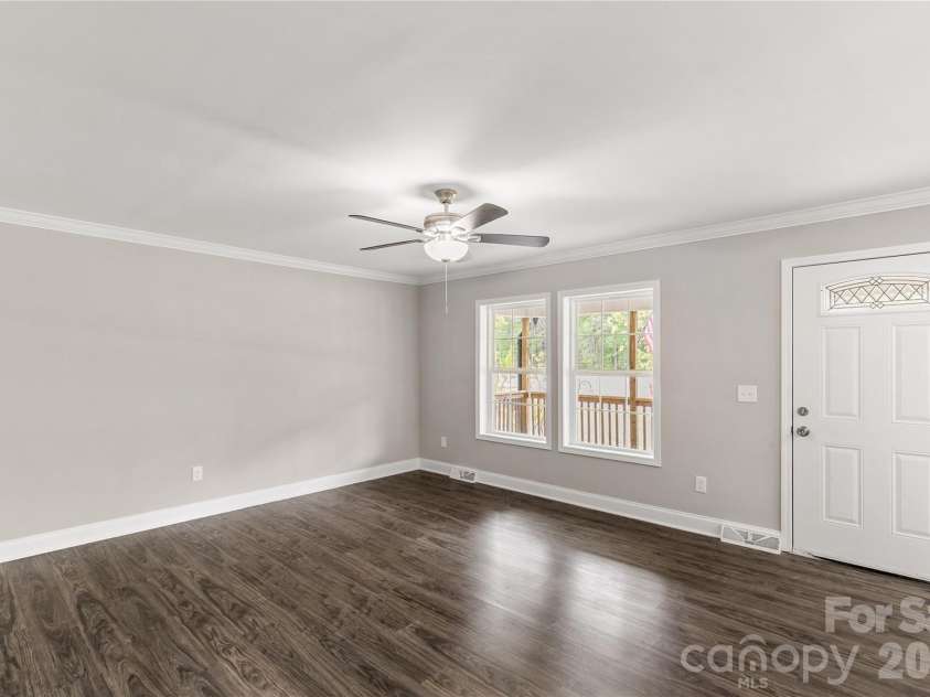 2425 Kershaw Camden Highway, Lancaster, SC 29720.  MLS# CAR4330831, YatesRealty ID 13813. 