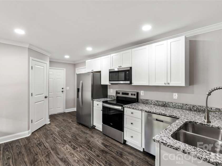 2425 Kershaw Camden Highway, Lancaster, SC 29720.  MLS# CAR4330831, YatesRealty ID 13813. 