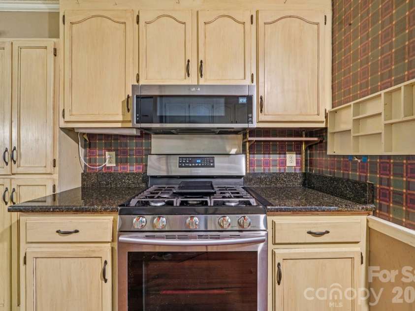 630 Burrington Court, Gastonia, NC 28054.  MLS# CAR4349115, YatesRealty ID 13814. 