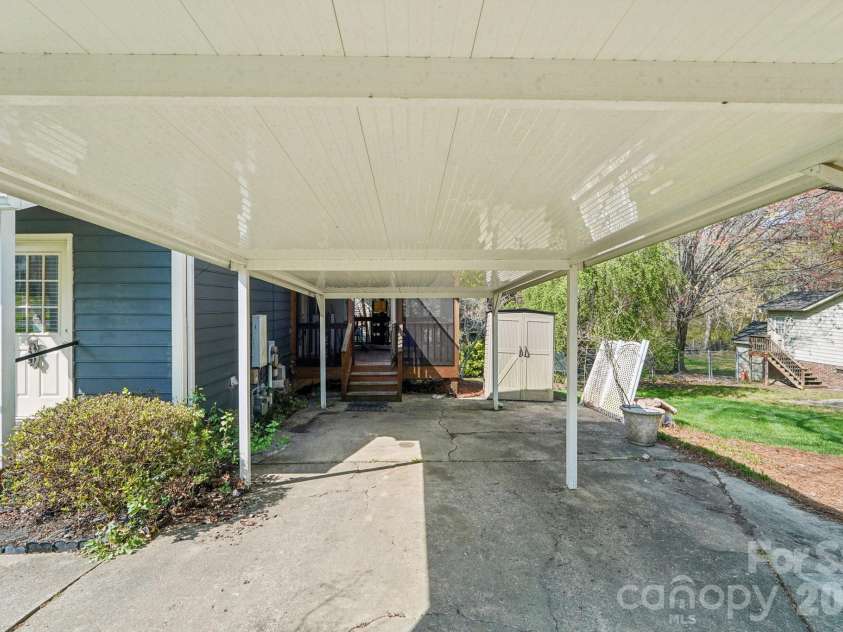 630 Burrington Court, Gastonia, NC 28054.  MLS# CAR4349115, YatesRealty ID 13814. 