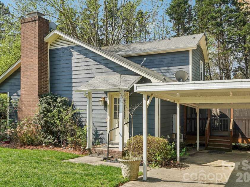 630 Burrington Court, Gastonia, NC 28054.  MLS# CAR4349115, YatesRealty ID 13814. 