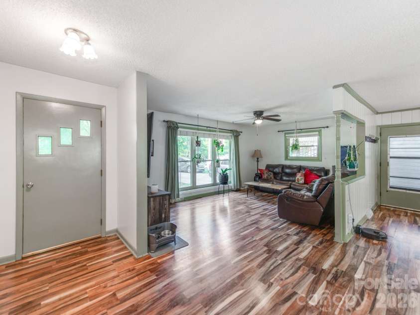 235 Central Heights Drive, Concord, NC 28025.  MLS# CAR4367935, YatesRealty ID 13815. 