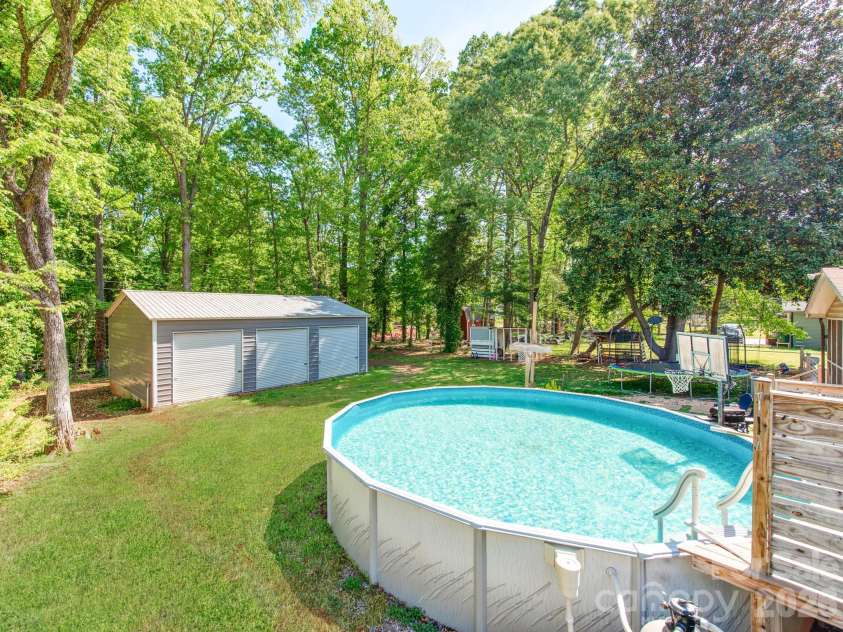 235 Central Heights Drive, Concord, NC 28025.  MLS# CAR4367935, YatesRealty ID 13815. 