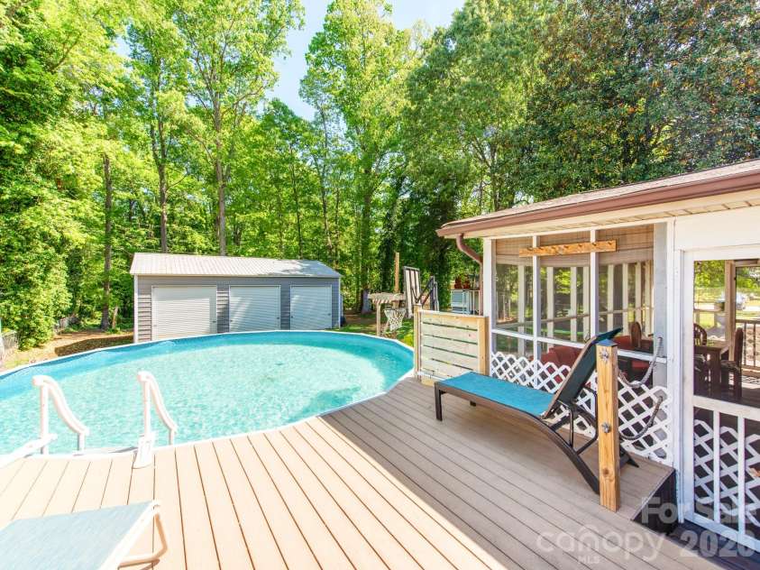 235 Central Heights Drive, Concord, NC 28025.  MLS# CAR4367935, YatesRealty ID 13815. 