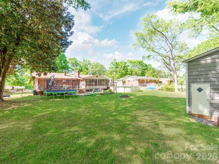 235 Central Heights Drive, Concord, NC 28025.  MLS# CAR4367935, YatesRealty ID 13815. 