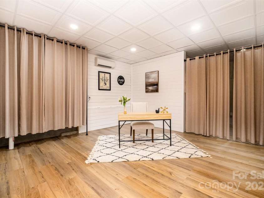 2845 Lakefront Drive, Belmont, NC 28012.  MLS# CAR4257330, YatesRealty ID 13815. 